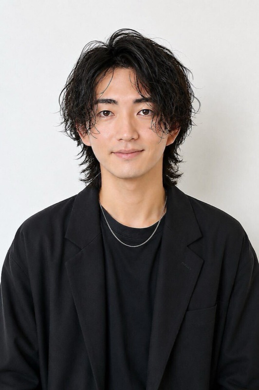 Hiroto, stylist at Borderless Salon